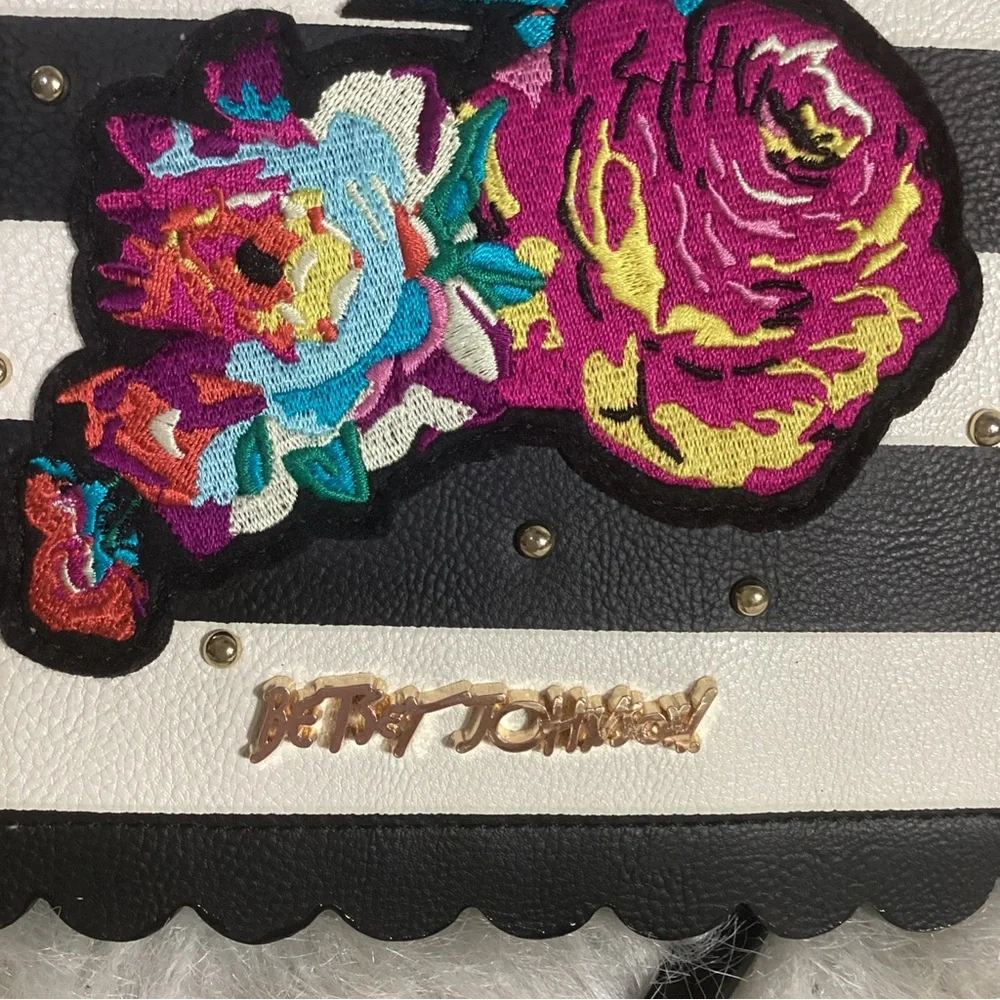 Betsey Johnson Black White Striped Floral Appliqué Crossbody Wallet Bag Vegan
